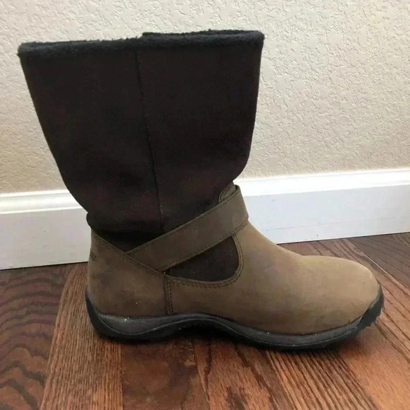 Baffin Danka Women’s Bell-W009 Boots Size 6 Chocolate Color $199 Buckle - Picture 9 of 16